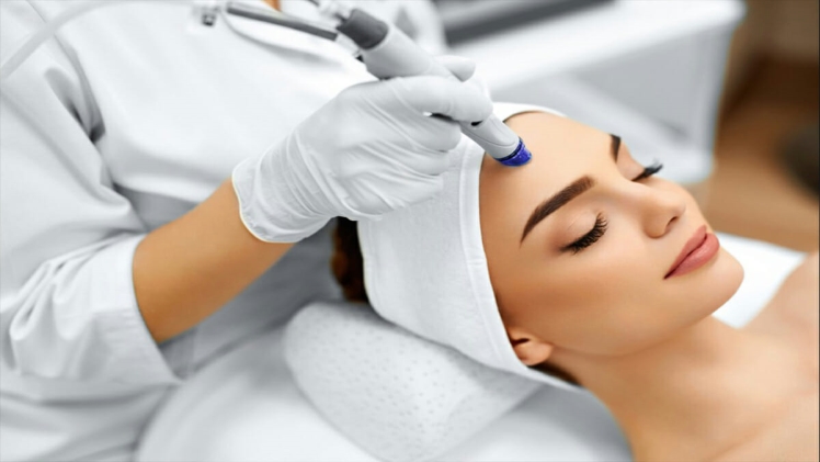 Photo of Benefits of esthetician equipment for spa owners