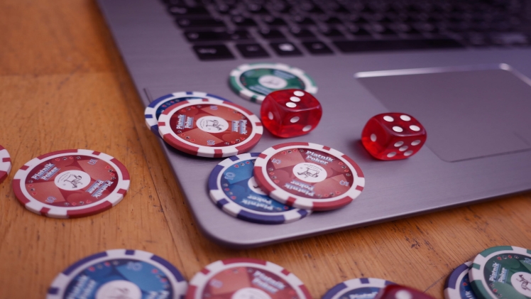 Photo of How to Place a Bet on a Quality Poker QQ Online Gambling Site