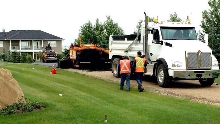 Photo of Step-by-step Asphalt pavement installation in your driveway