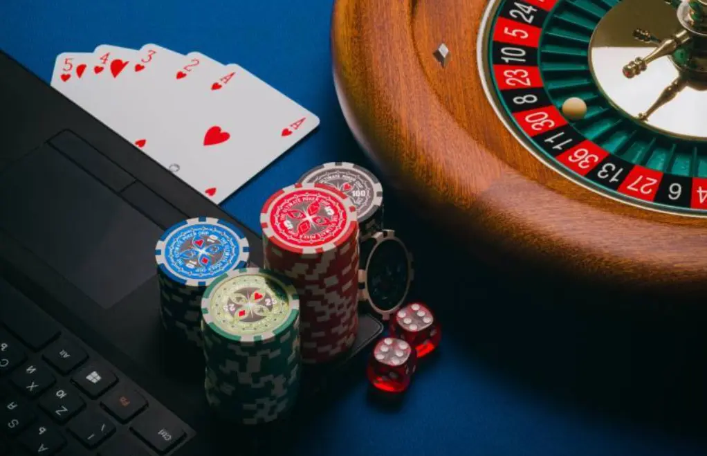 Photo of Advantages Of Bonuses When Playing At An Online Casino